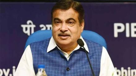 Pointing out lack of coordination in development system Nitin Gadkari reprimanded officials