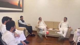 meeting of mayuti at varsha bungalow