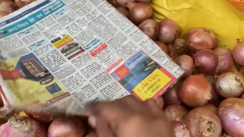kitchen jugad video easy ways to prevent onion rot during monsoon