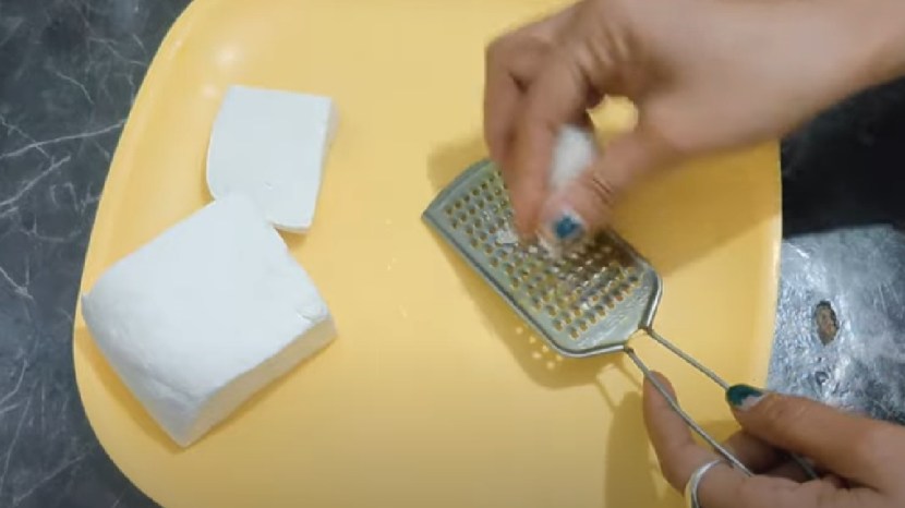 kitchen jugaad video marathi toothpaste on paneer use for skin cleaning