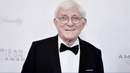 Remembering iconic talk show host Phil Donahue