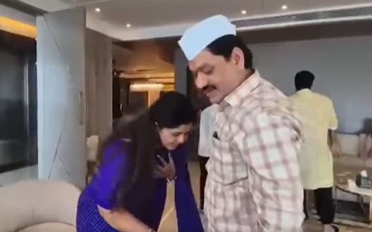 Pankaja Munde Dhananjay Munde raksha Bandhan, pankaja Munde raksha Bandhan
