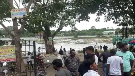 Two people drown Wardha, Independence Day holiday,