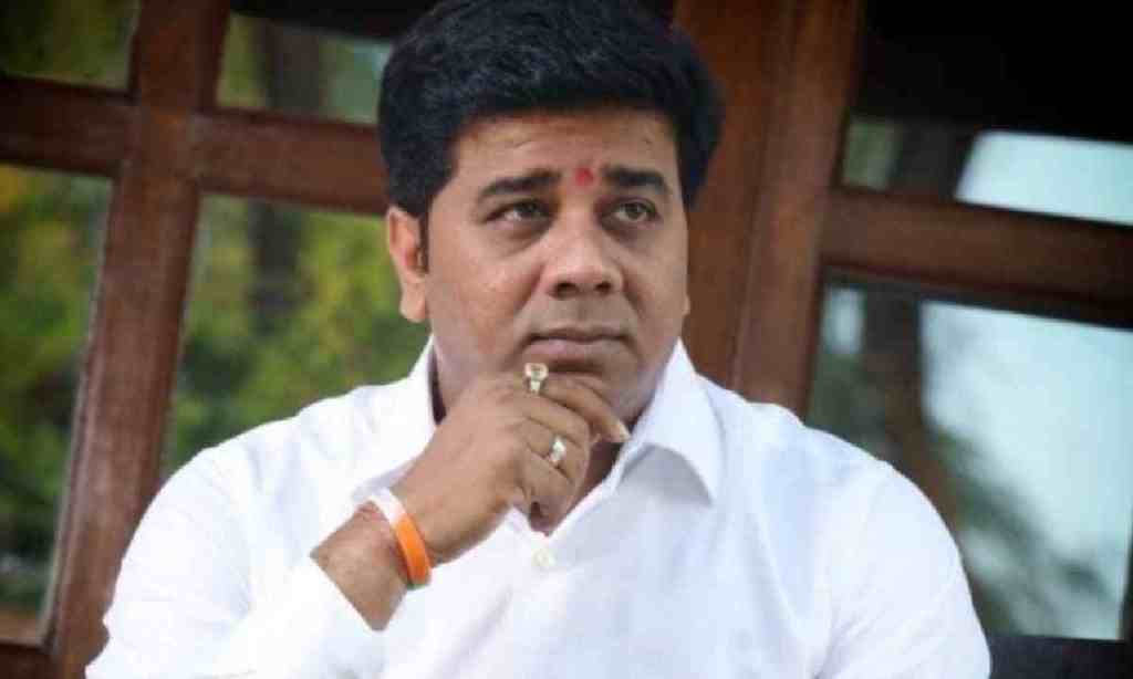 Uddhav Thackeray, MNS attack, MNS attack on Uddhav Thackeray convoy, Maharashtra Navnirman sena, convoy, Thane, coconut attack, Avinash Jadhav, police case, political tensions, Uddhav Thackeray, MNS attack, MNS attack on Uddhav Thackeray convoy, Maharashtra Navnirman sena, convoy, Thane, coconut attack, Avinash Jadhav, police case, political tensions,