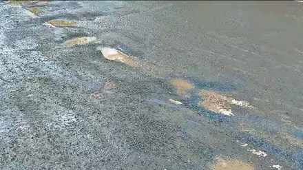 navi Mumbai digging roads mixed with sand