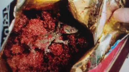 dead lizard found in spice packet