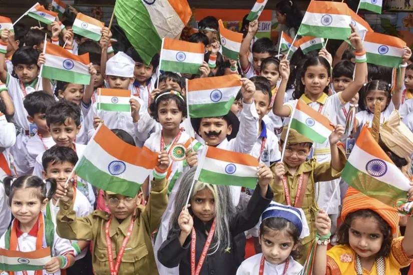 15 August Tricolor Flag Hoisting Rule