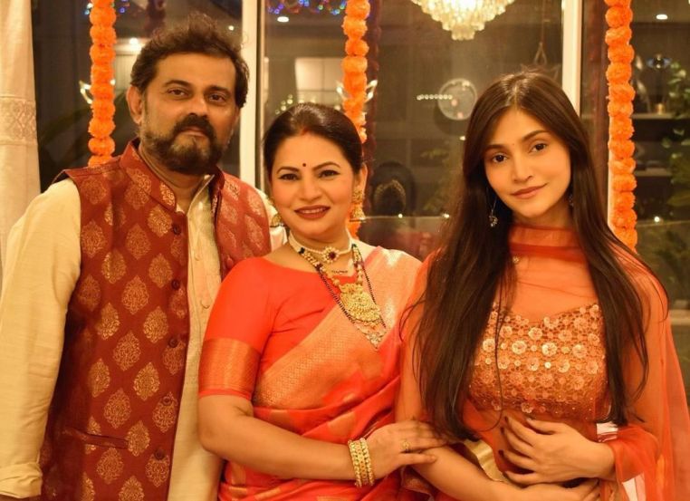 marathi-celebrities-who-were-popular-in-hindi-bigg-boss