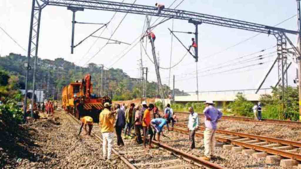 Sunday, megablock, Central Railway, Western Railway, local services,