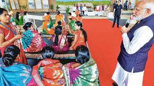 PM Modi participate in Lakhpati Didi Sammelan at Jalgaon