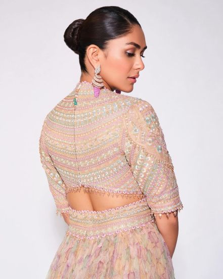 Mrunal Thakur wants to Become Businesswoman