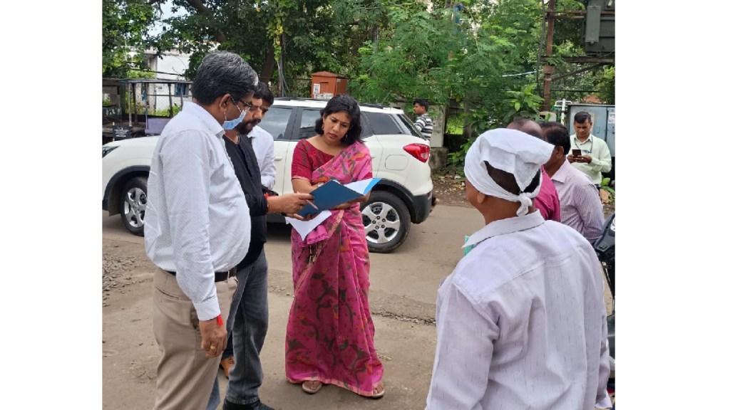 Houses were inspected by the municipal health department to control dengue and chikungunya Nagpur