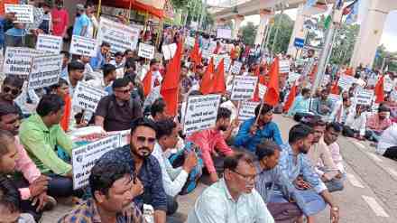 Nagpur, Maharashtra, Contractual Electricity Worker Contractual Electricity Worker's Union protest, Maharashtra Electricity Contract Workers Union,