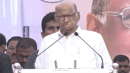 मराठा आरक्षण प्रश्नावर शरद पवारांनाही विरोध; कुर्डूवाडीत अडवले, बार्शीत घोषणाबाजी, आत्मदहनाचा प्रयत्न (image credit - Sharad Pawar/fb)