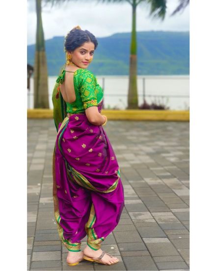 paaru fame sharayu sonawane traditional look viral