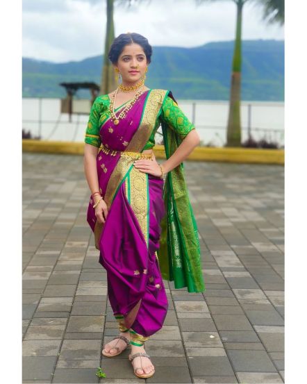 paaru fame sharayu sonawane traditional look viral