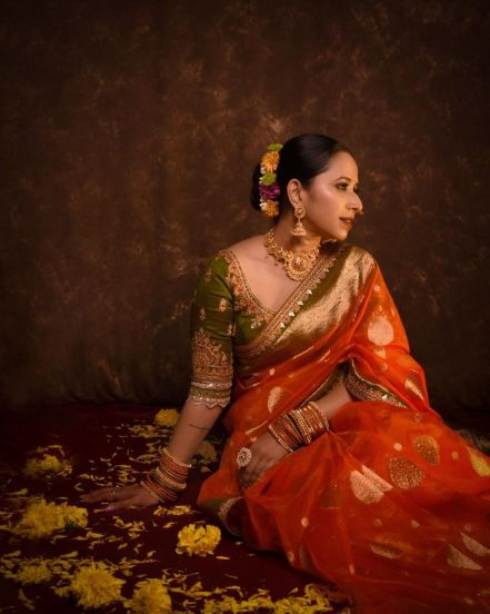 shreya-budge-instagram-photo-orange-saree