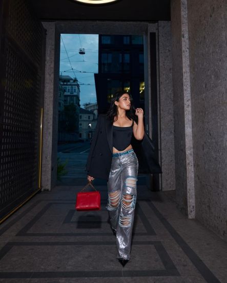 Rashmika-Mandanna-White-blazer-dress-for-versace-fashion-show
