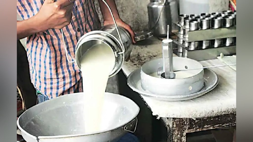 Food and Drug Administration seized 285 liters of adulterated milk in Mumbai news Food and Drug Administration seized 285 liters of adulterated milk in Mumbai news