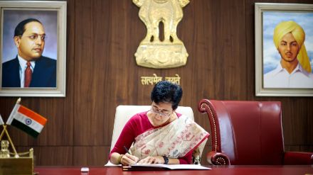 Delhi Chief Minister Atishi leaves her predecessor Arvind Kejriwals chair empty Delhi Chief Minister Atishi leaves her predecessor Arvind Kejriwals chair empty