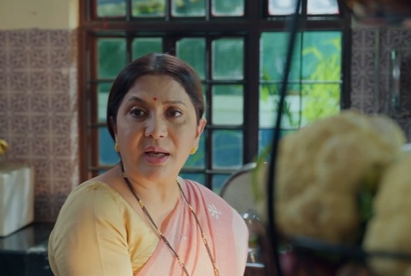 Aai Aani Baba Retire Hot Aahet