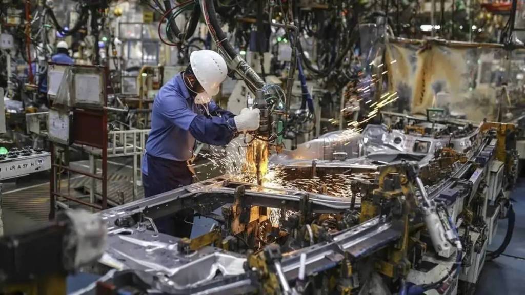 india s industrial production growth reached to 4 8 percent in july 2024