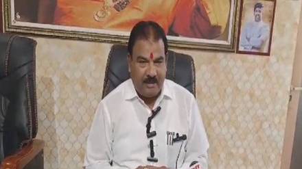 Shiv Sena MLA Sanjay Gaikwad offers 11 lakhs to anyone cutting of Rahul Gandhis tongue