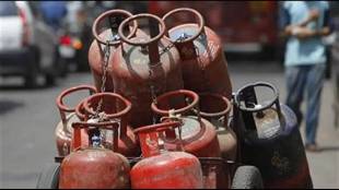 Commercial LPG Cylinder Price Hike by Rs 62