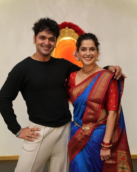 Priya Bapat Blue Paithani Nauvari Saree