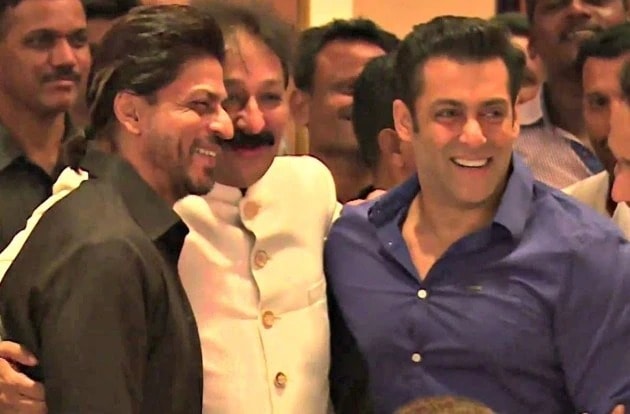 baba siddique arrange grand iftar party for bollywood celebrity