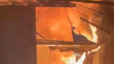 Fire Destroys Five Houses and Shop in ghorpade peth