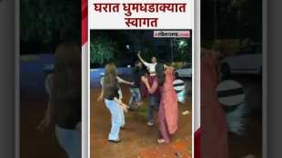 After exiting from Bigg Boss house Janhvi Killekar received a warm welcome from family in the house