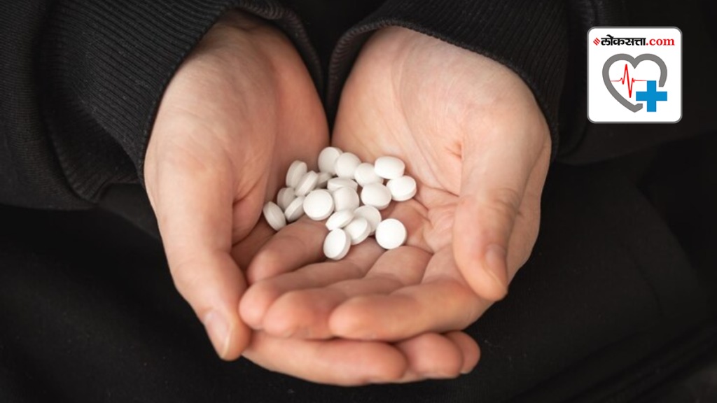 Painkillers side effects advantage disadvantage overusing painkillers harming your stomach and kidney Painkillers side effects advantage disadvantage overusing painkillers harming your stomach and kidney