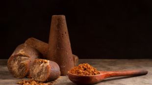 how much jaggery should we eat everyday