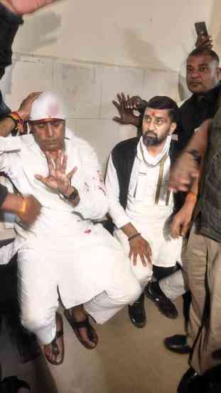 Attack on Anil Deshmukh