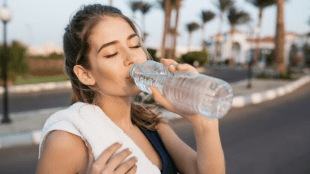 Can-drinking-two-glasses-of-water-after-waking-up-and-before-workouts-help-you-lose-weight-14