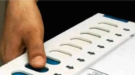In some Nagpur areas EVM machines were switched off before voting began
