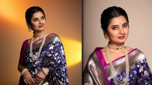Prajakta Mali Blue Saree Look
