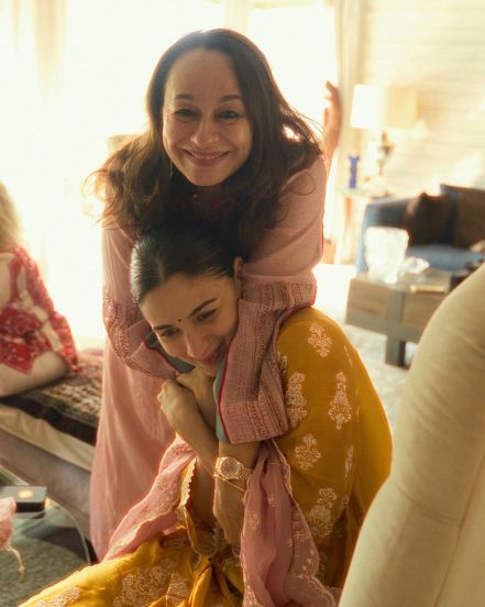 alia bhatt and ranbir celebrates diwali with daughter raha kapoor