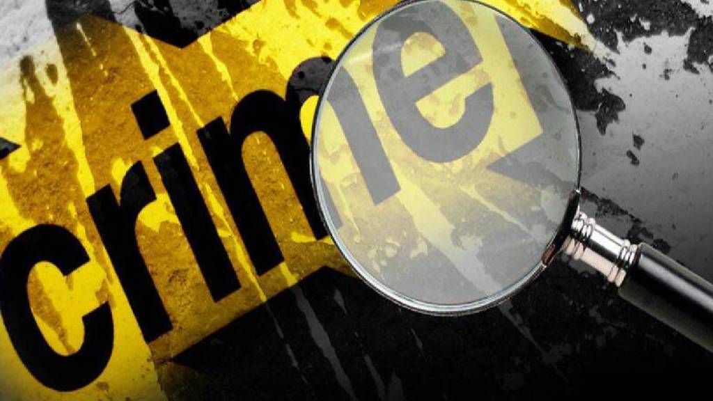 man hacked to death with an ax on suspicion of having immoral relationship took place in Yerawada area