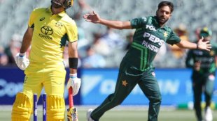 harris rauf celebrating wicket of glen maxwell