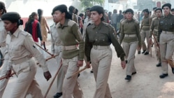 वडिलांचा शिक्षणाला विरोध, पण मुलीने मानली नाही हार; वाचा मेहनतीने स्वप्न साकार करणाऱ्या कविताची गोष्ट