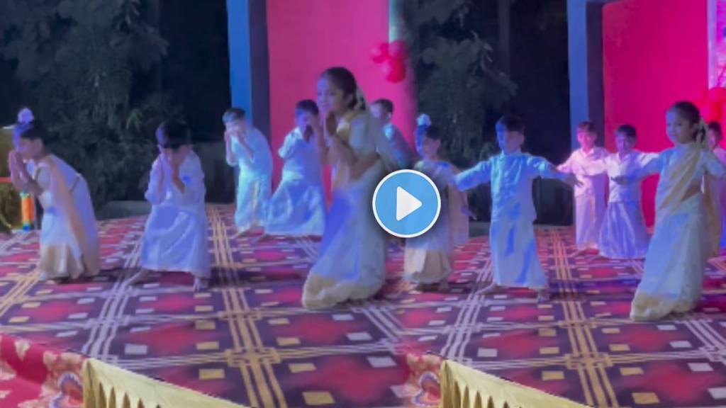 Children dance on Kurchi Madathapetti Tamil Song Children dance on Kurchi Madathapetti Tamil Song