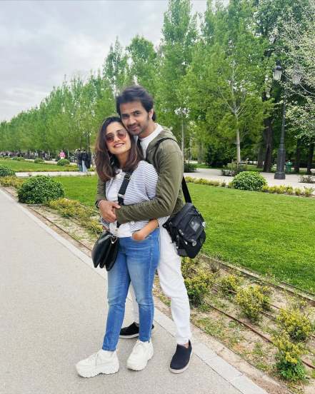 Hruta Durgule Prateek Shah Romantic Photos