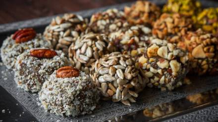 Nutritious laddoos Recipe