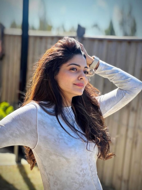 Pooja Sawant White Gown Look