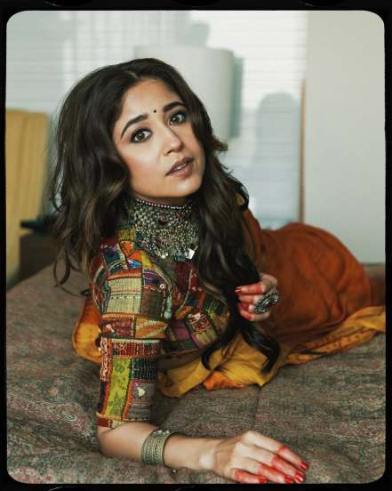 Shweta Tripathi New Photoshoot, Mirzapur actress golu new look
