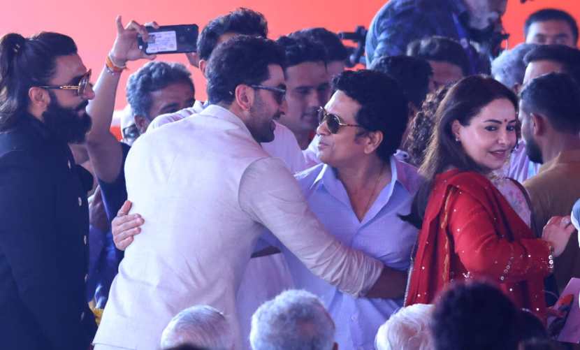 Maharashtra CM oath ceremony attended by big celebrities