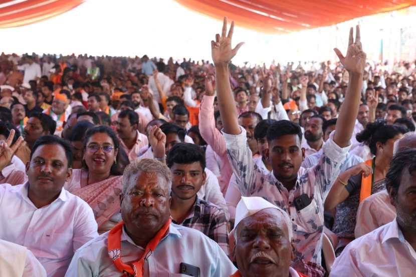 Maharashtra CM oath ceremony attended by big celebrities