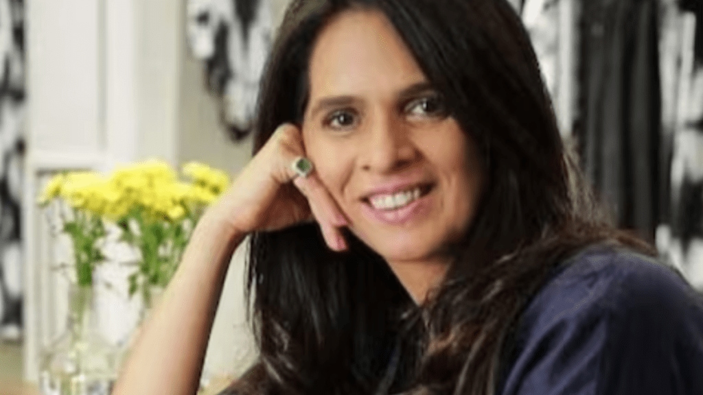 Success story of fashion designer Anita Dongre who started business with two sewing machine now handles 100 crore business Success story of fashion designer Anita Dongre who started business with two sewing machine now handles 100 crore business